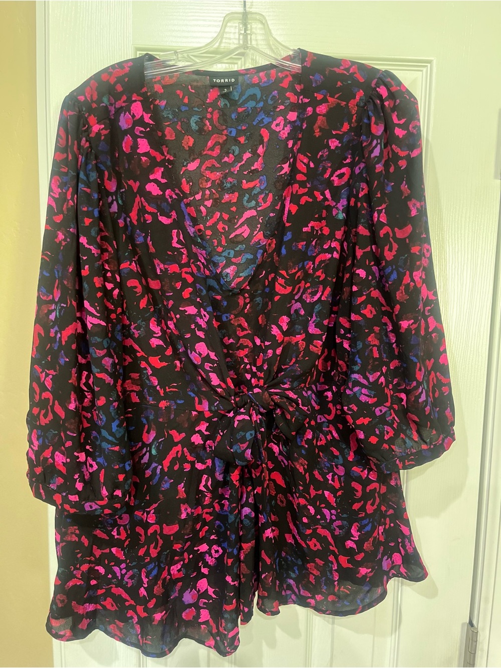 torrid Black Pink & Blue Abstract Animal Print Tie-Front Blouse